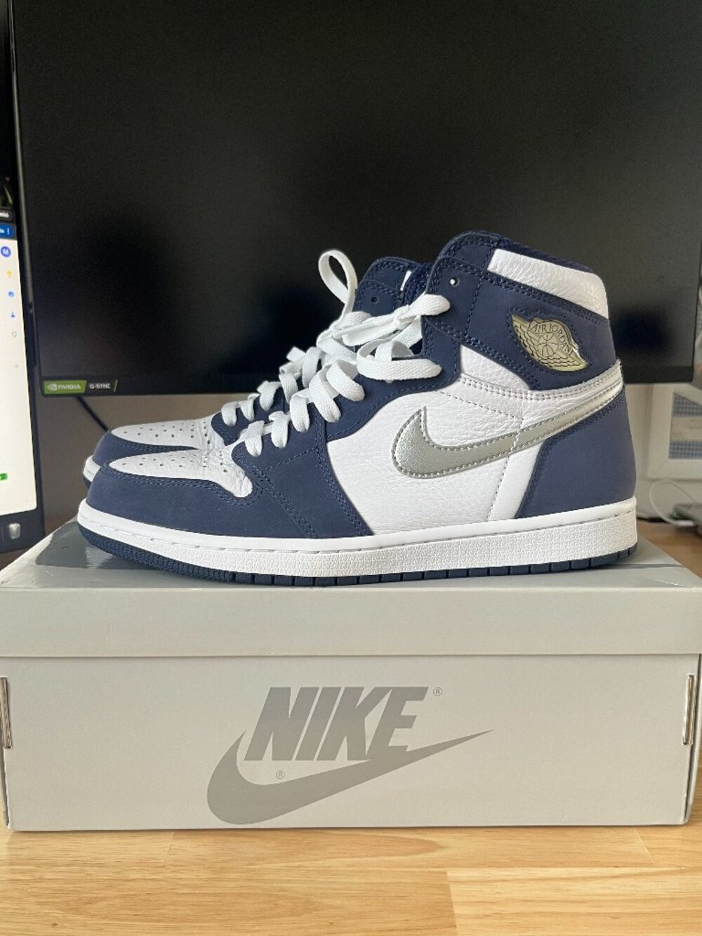 Men's 8 - Jordan 1 Retro High CO.JP Midnight Navy (DC1788-100) with original box